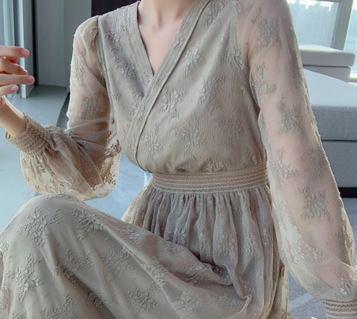 Grenadine V Neck Lace Dress