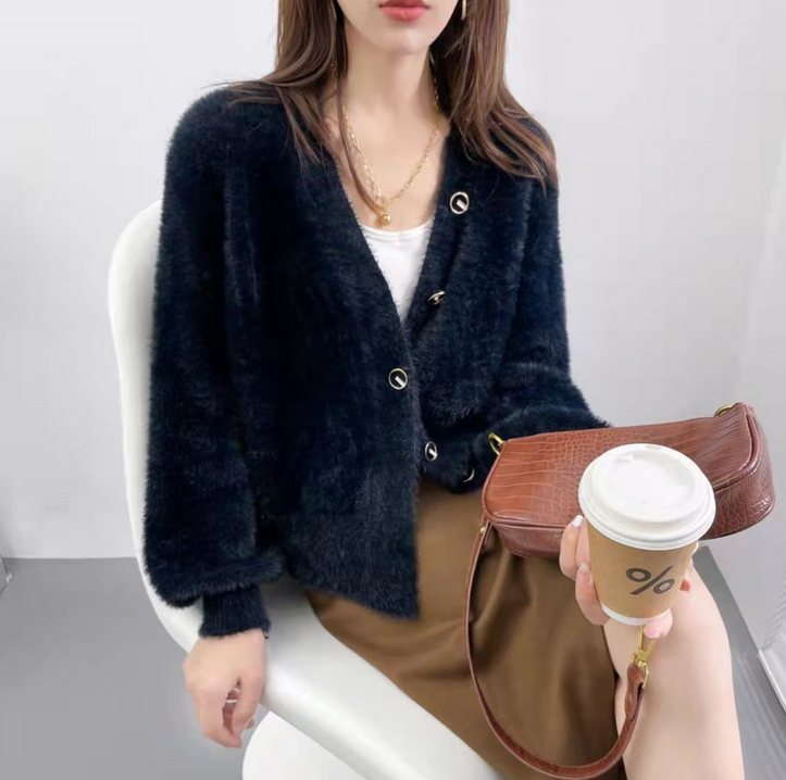 V-neck knitted cardigan