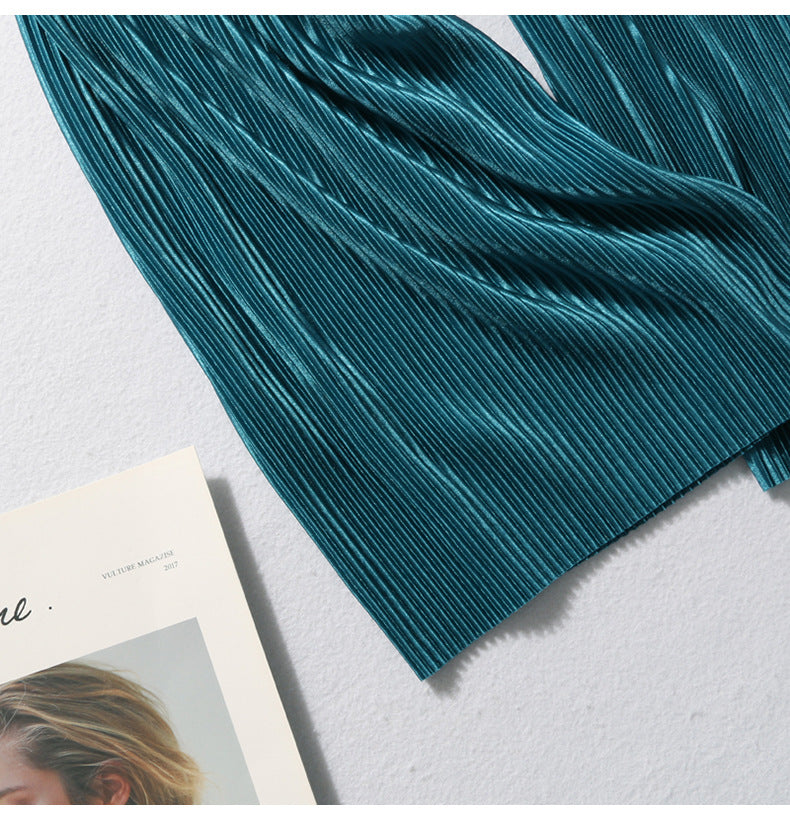 Pleated trousers