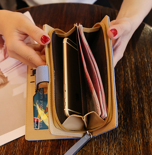 Leaves Hollow Out Purse