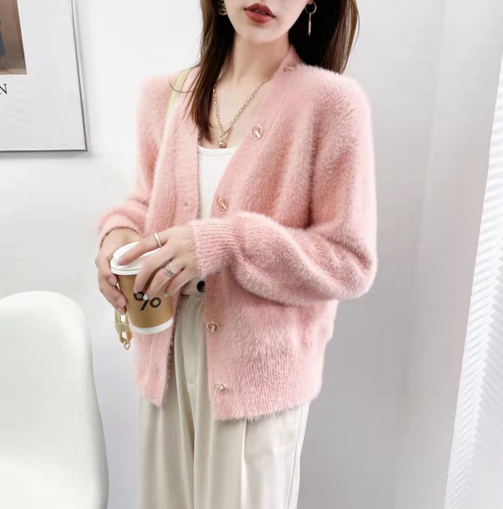 V-neck knitted cardigan