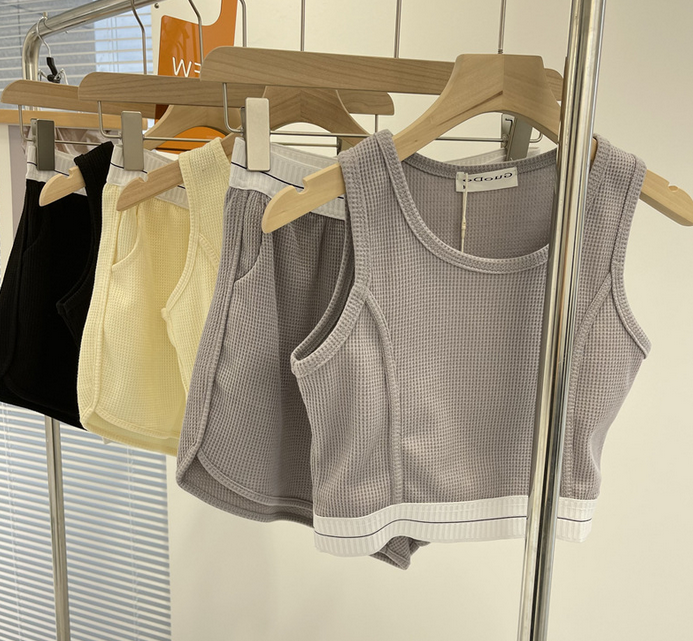 Sleeveless Top And Shorts Two Pieces Set