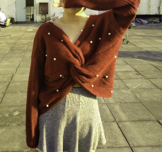 Back Cross Pearls Sweater