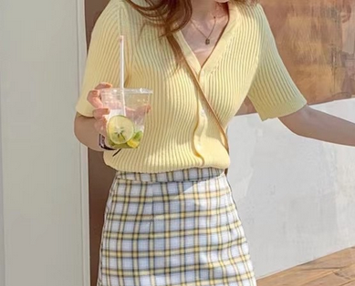V Neck Knit Top