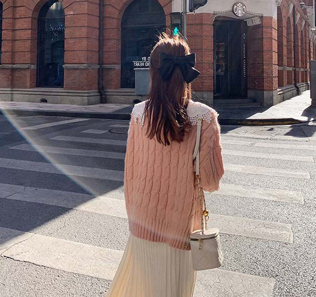 Lace Splicing Sweater