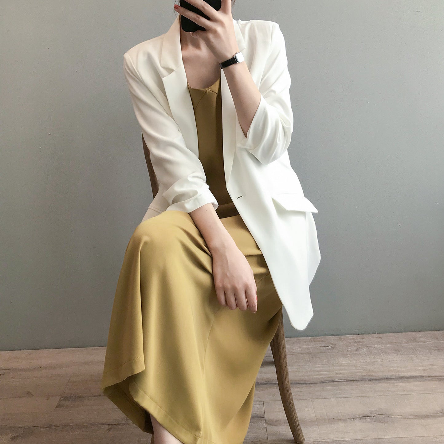Three Quarter Sleeve Suit