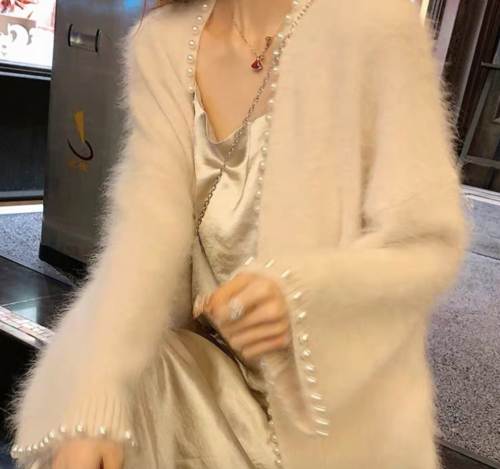 White Beads Knit Cardigan